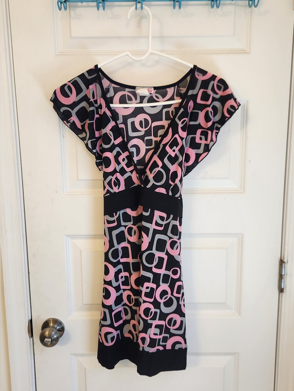 Body Central VTG Pink Black Deep V Neck Short Sleeve Blouse Top Size L #1415